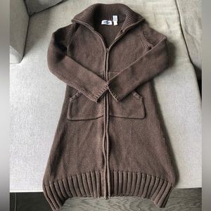 (229) Long Brown Knit Zipup Cardigan